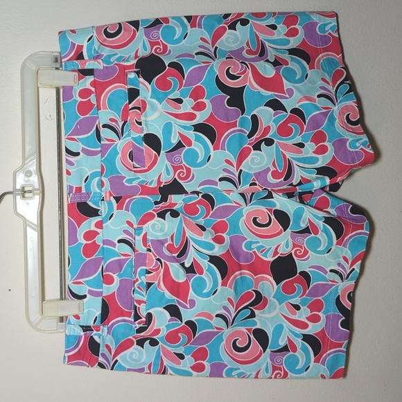 Crown & Ivy Colorful Retro 70s Pattern Shorts, 4.5" inseam Women's Size 8 - Picture 2 of 4